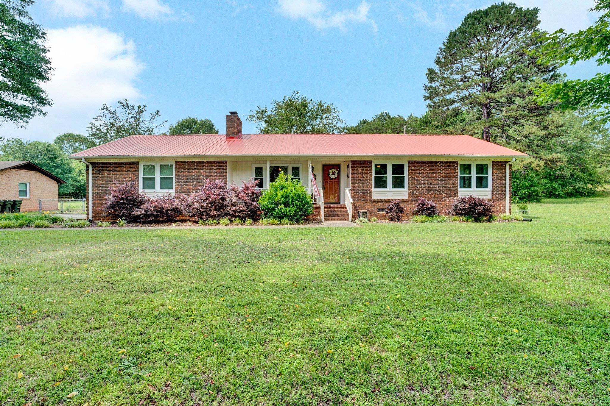 203 Ponder Road, Greer, South Carolina image 1