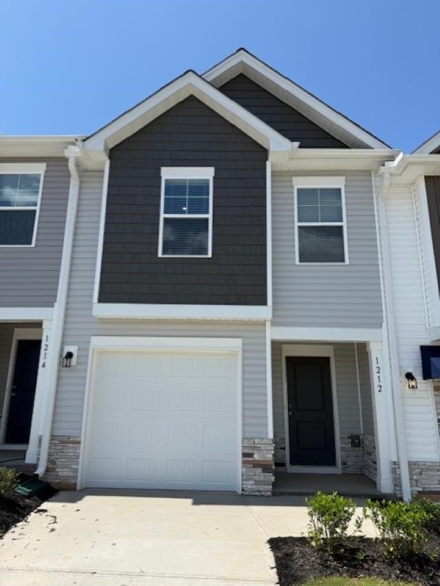 1212 Forestbrook Lane, Spartanburg, South Carolina image 1
