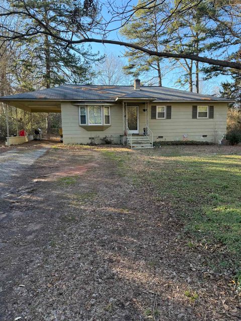 Homes For Sale - 826 Floyd Road Extension<br/> Drayton, SC 29333