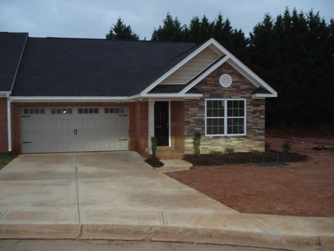 Homes For Sale - 413 Amelia Springs Lane<br/> Moore, SC 29369