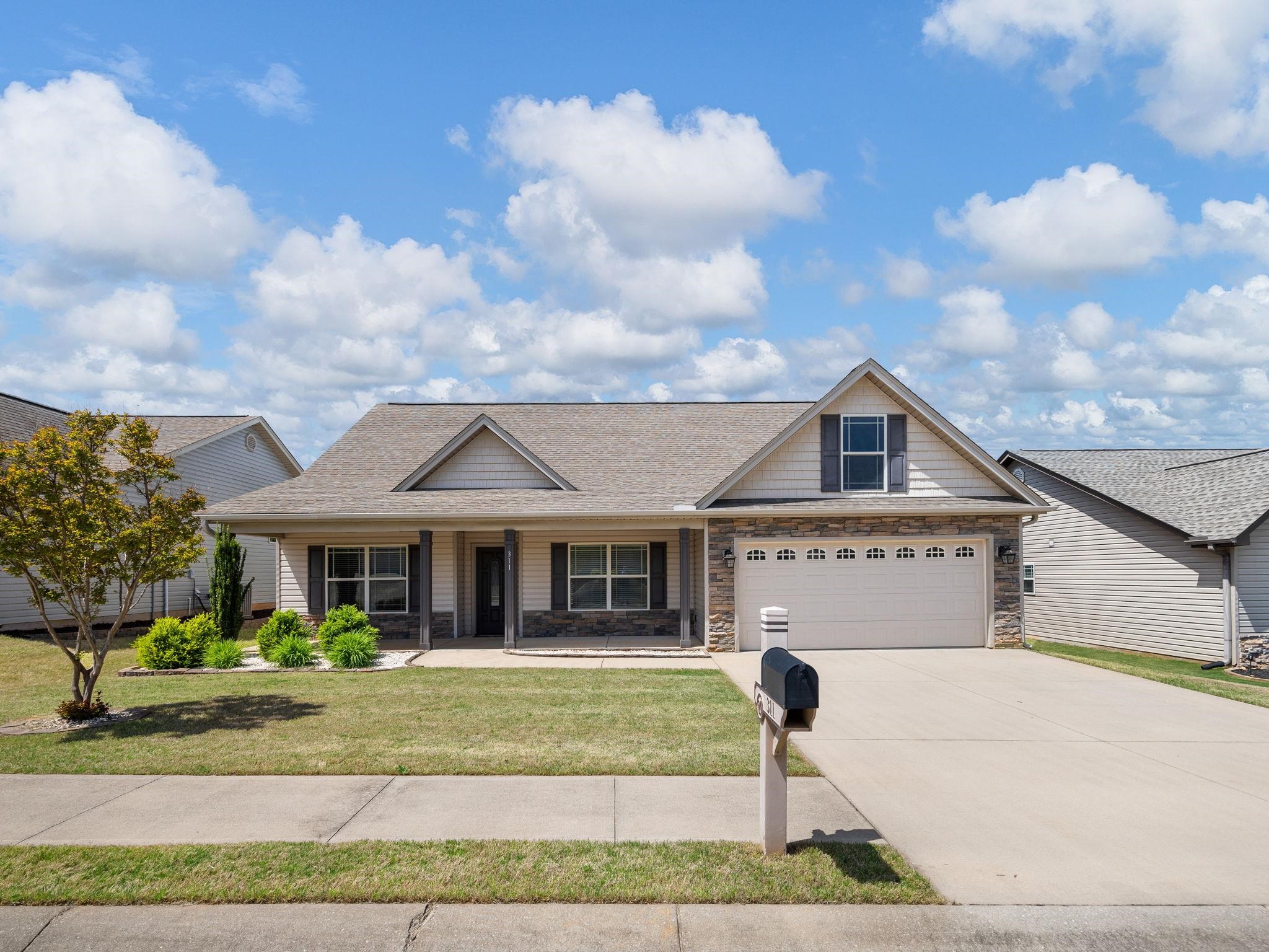 311 Hayfield Court, Boiling Springs, South Carolina image 1