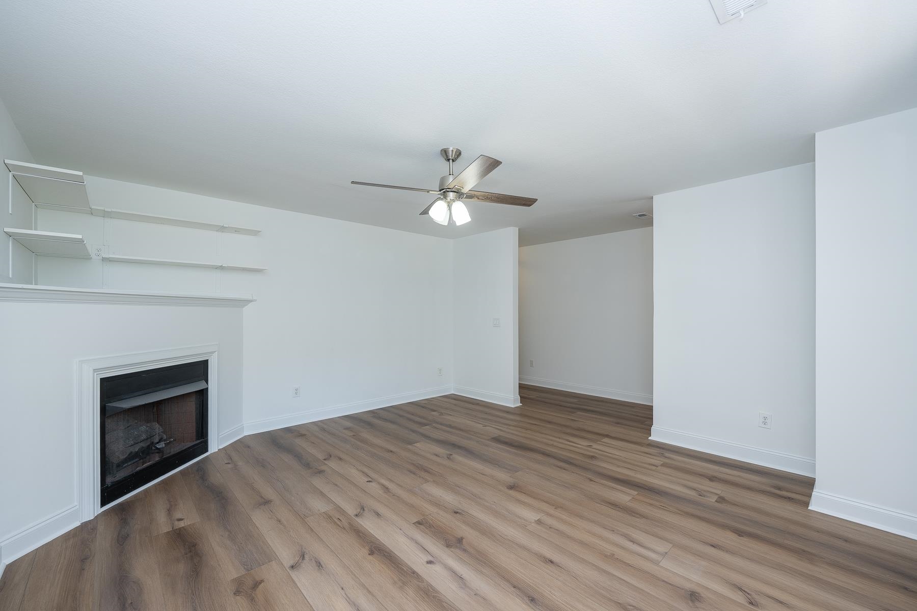 104 Kingscreek Drive, Greer, South Carolina image 5