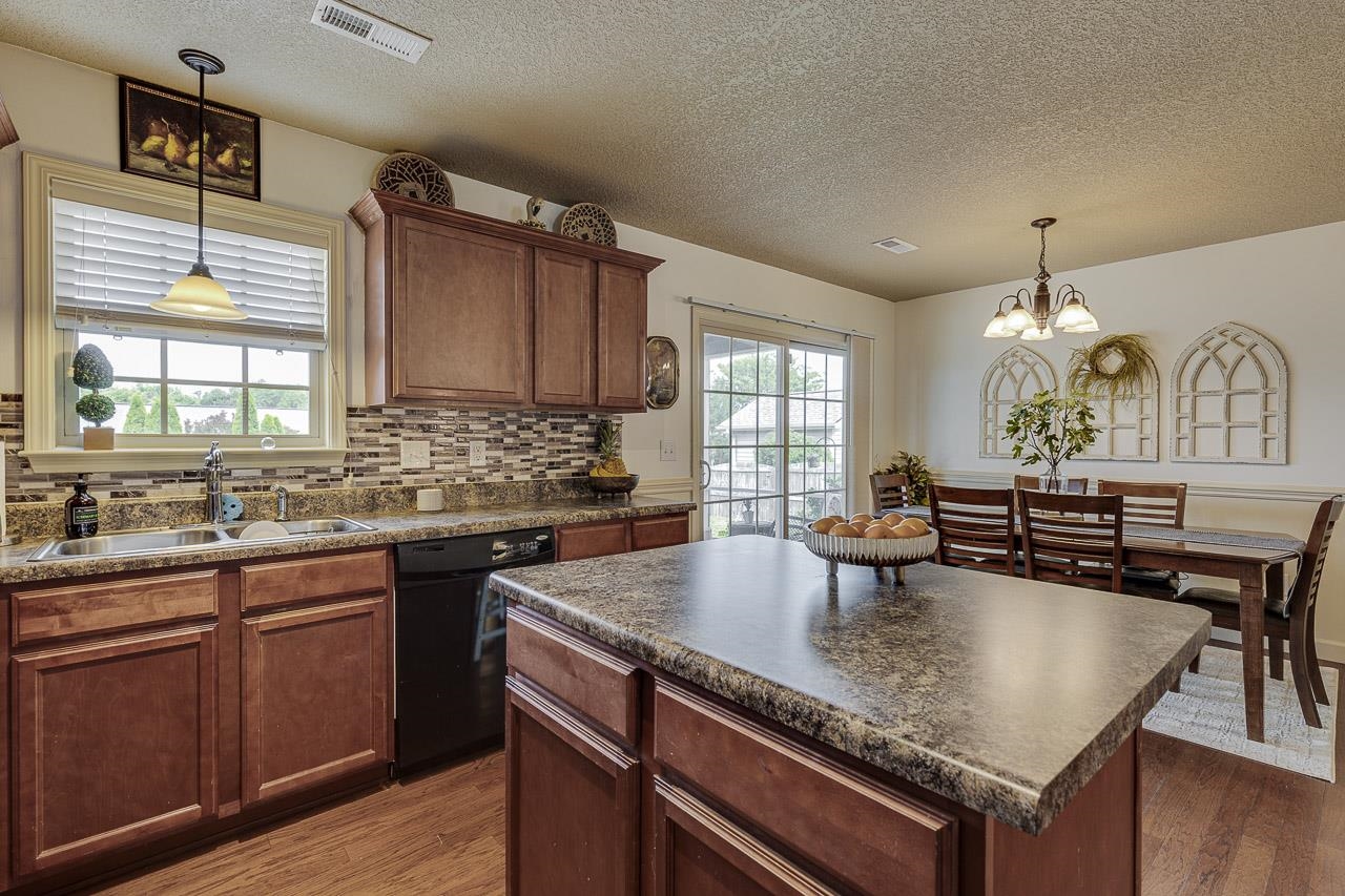 809 Dove Creek Court, Boiling Springs, South Carolina image 14