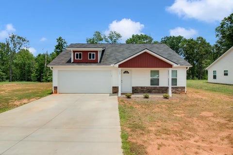 Homes For Sale - 790 N Trade Ave Extension<br/> Landrum, SC 29356