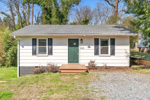 Homes For Sale - 224 S Hampton Drive<br/> Spartanburg County, Spartanburg, SC 29306