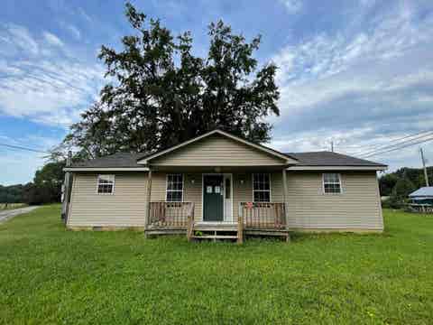 Homes For Sale - 28 Ridge Road<br/> Inman, SC 29349