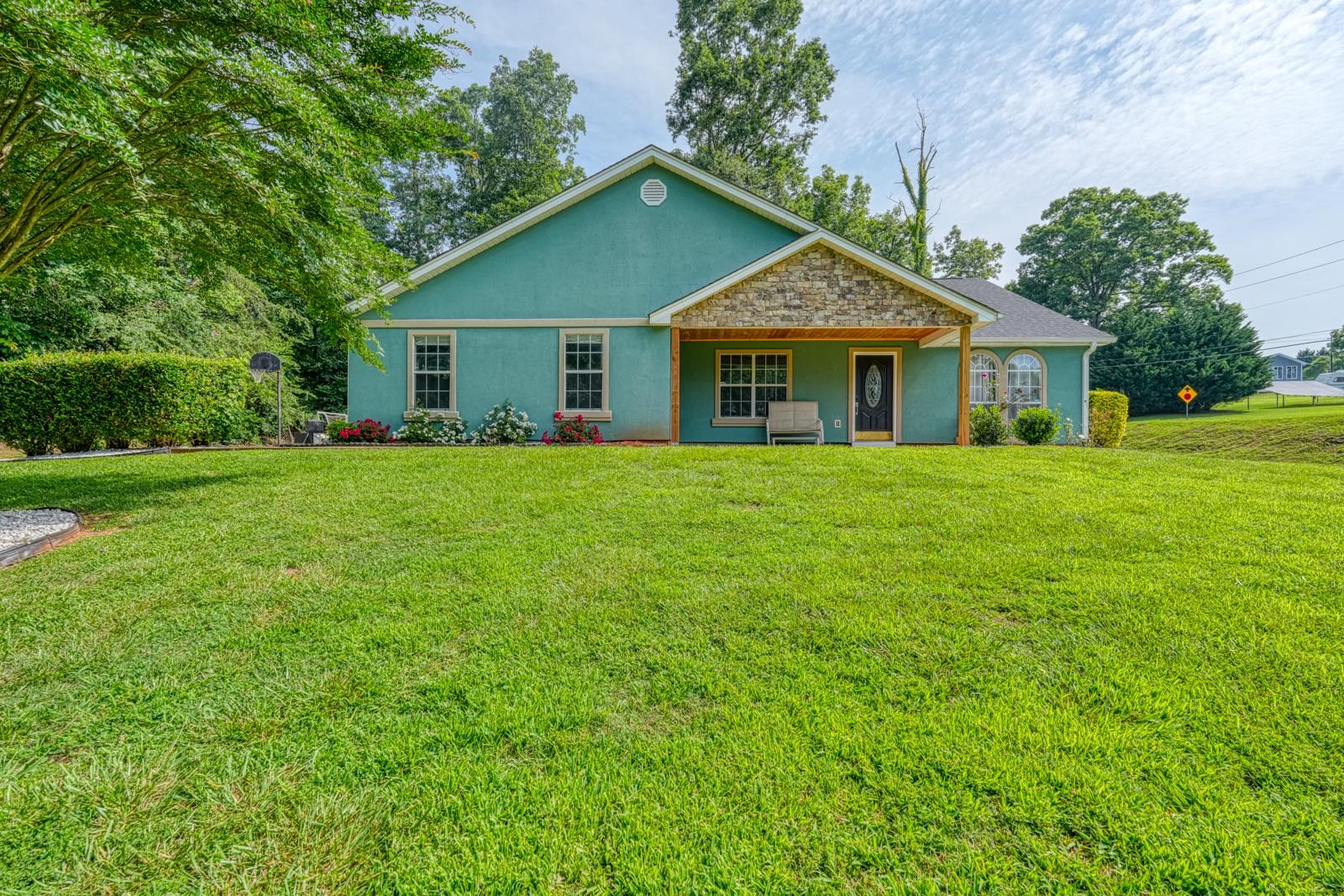 203 Palmetto Drive, Greer, South Carolina image 1