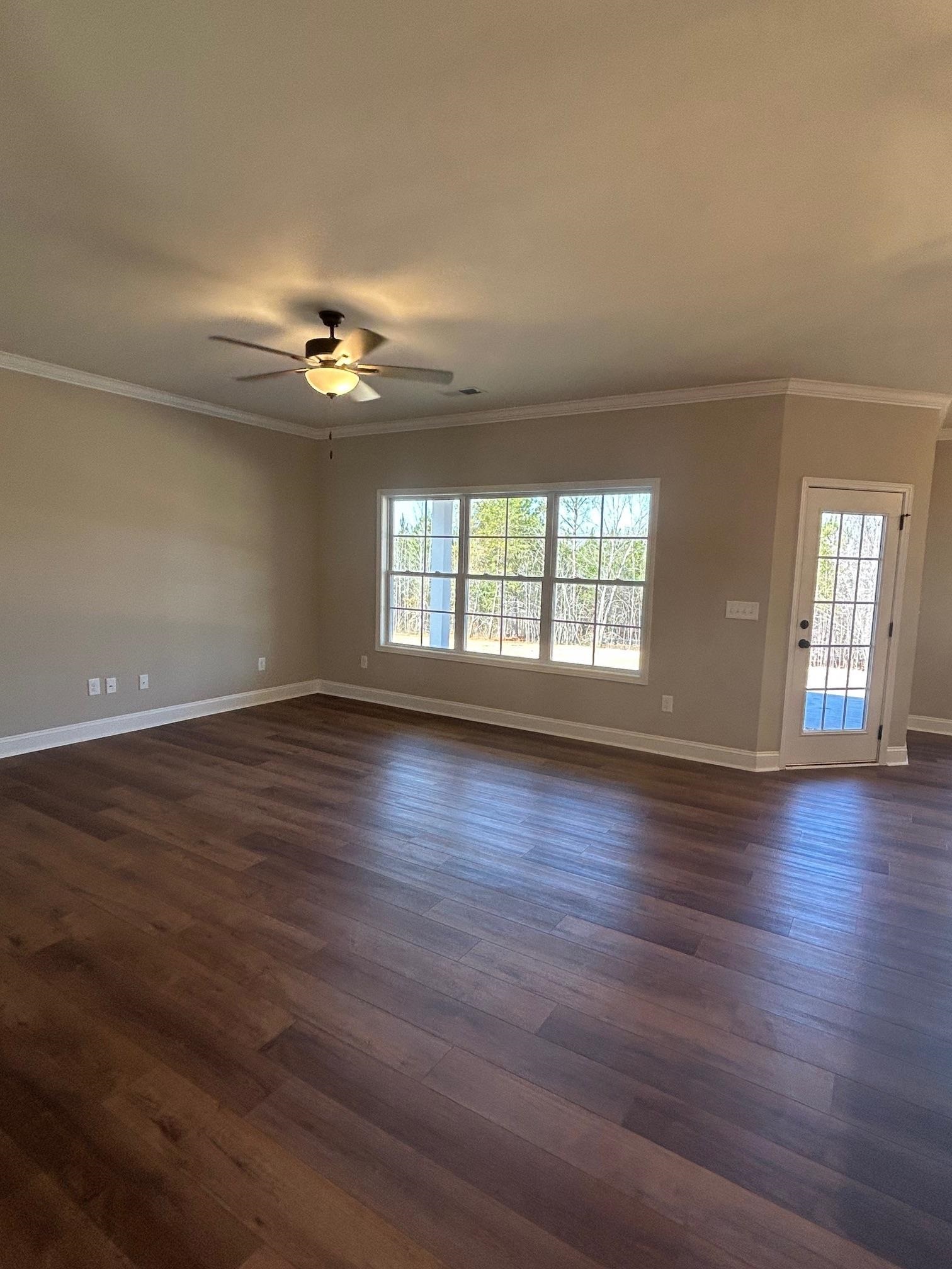 245 Carriage Gate Drive, Wellford, South Carolina image 4