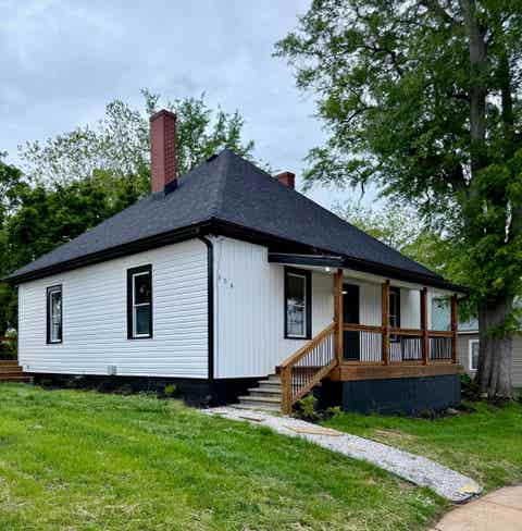 Homes For Sale - 306 Manning St St<br/> Spartanburg, SC 29303