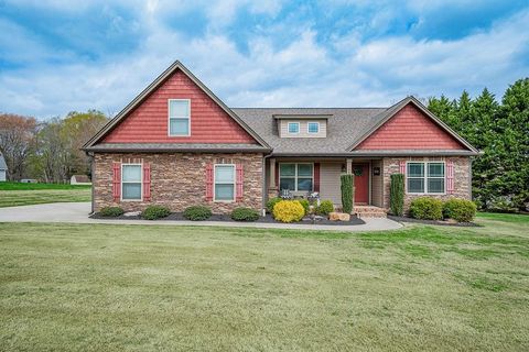 Homes For Sale - 104 Millstone Dr Drive<br/> Spartanburg County, Campobello, SC 29322