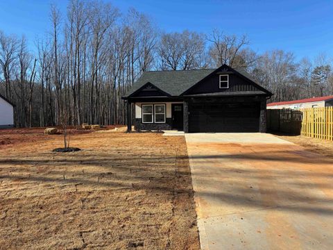 A home in Chesnee