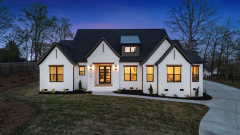 Homes For Sale - 118 Mt. Vernon Circle Cir<br/> greer, SC 29651