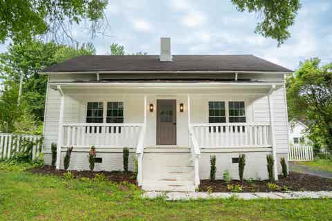 Homes For Sale - 41 2nd Street<br/> Greenville, SC 29611