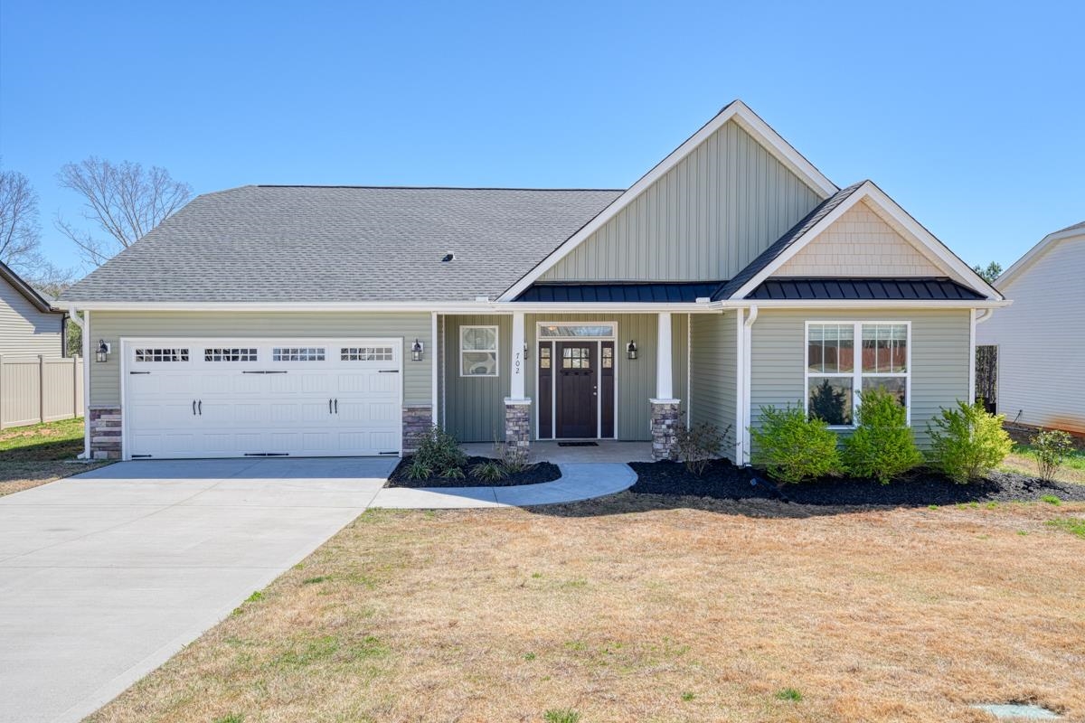 702 E Osprey Lane, Cowpens, South Carolina image 1