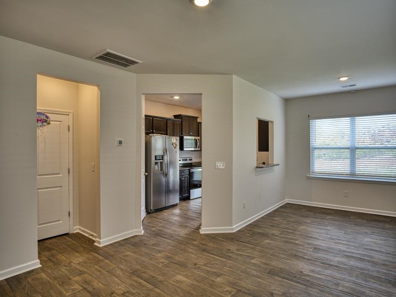 314 Sea Isle Place, Greer, South Carolina image 4