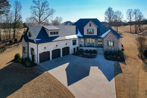 Homes For Sale - 475 N Tidewater Trail<br/> Inman, SC 29349