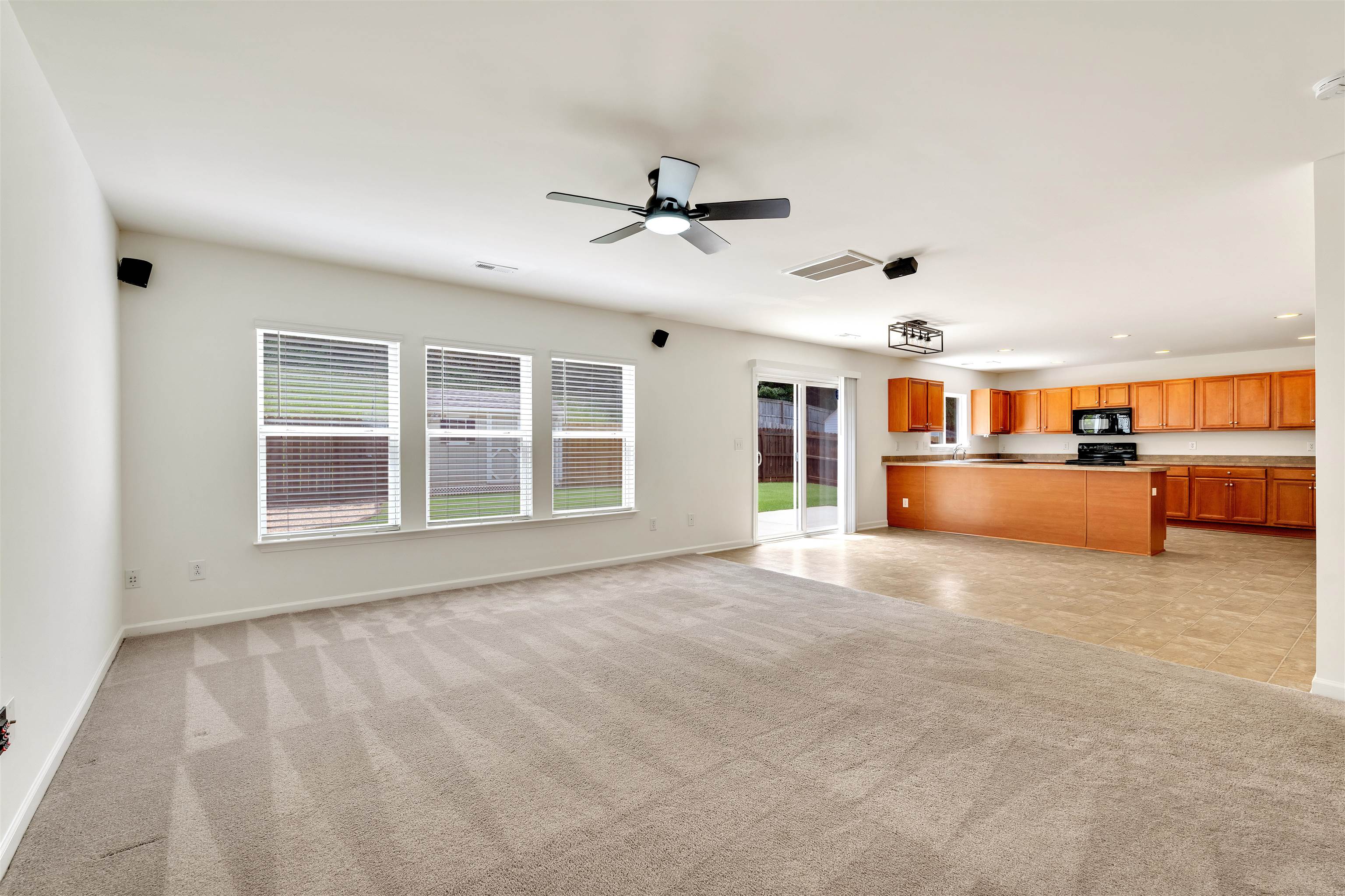 161 Stonewood Crossing Drive, Boiling Springs, South Carolina image 6