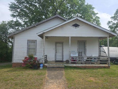 Homes For Sale - 2 3rd Street<br/> Inman, SC 29349