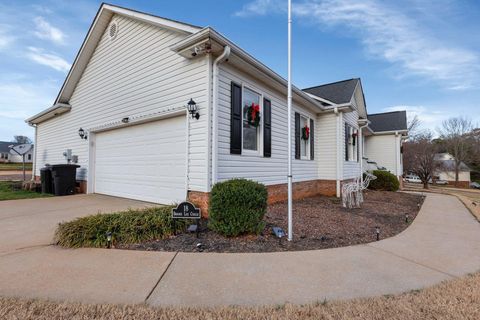 A home in Taylors