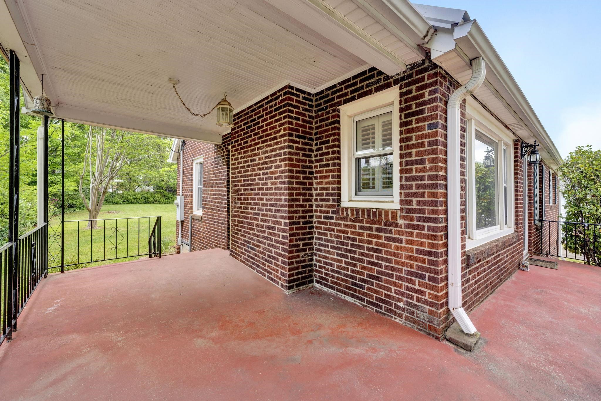 28 Springfield Avenue, Greenville, South Carolina image 5