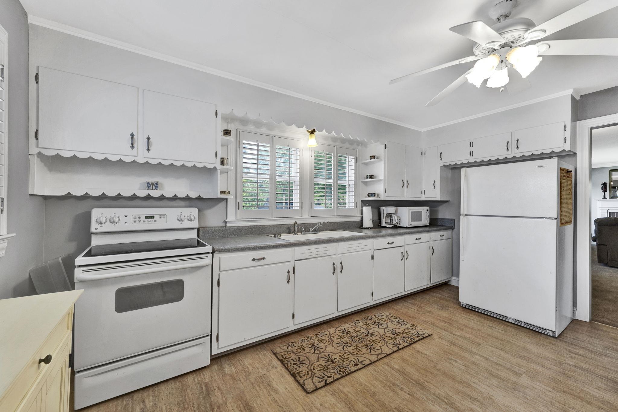 28 Springfield Avenue, Greenville, South Carolina image 12