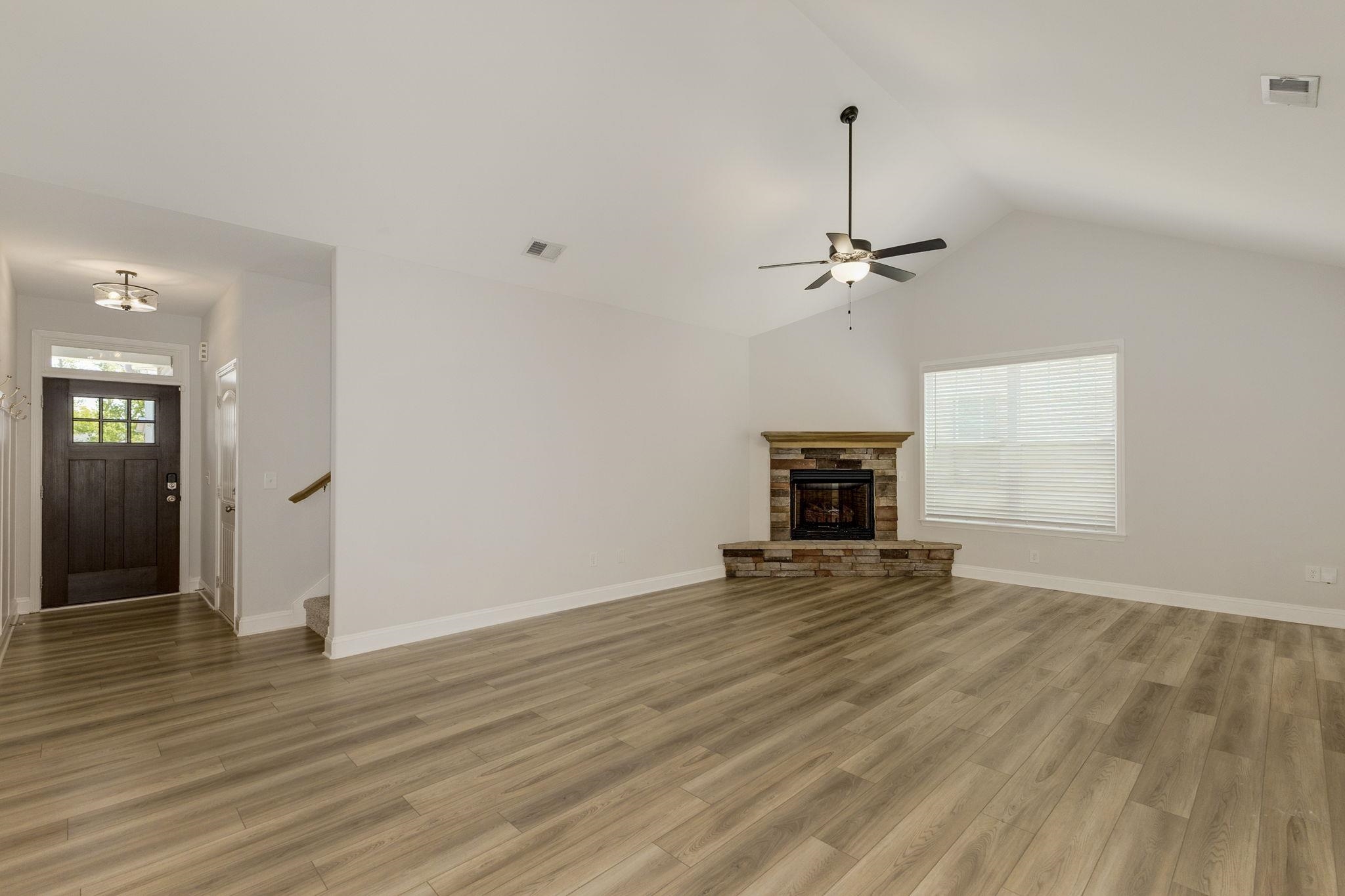 290 Foxbank Circle, Greer, South Carolina image 5
