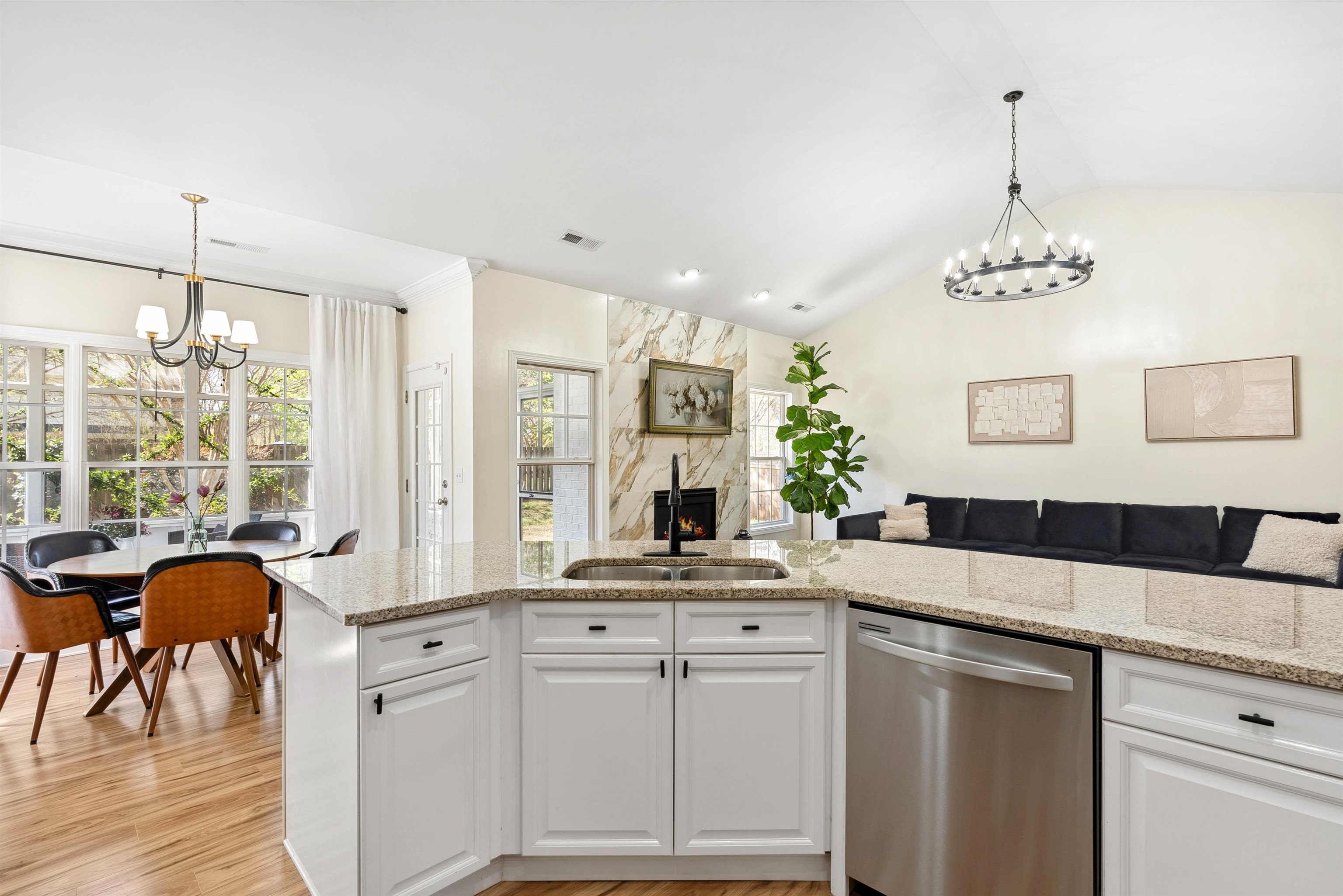 822 Ashmont Lane, Boiling Springs, New York image 14