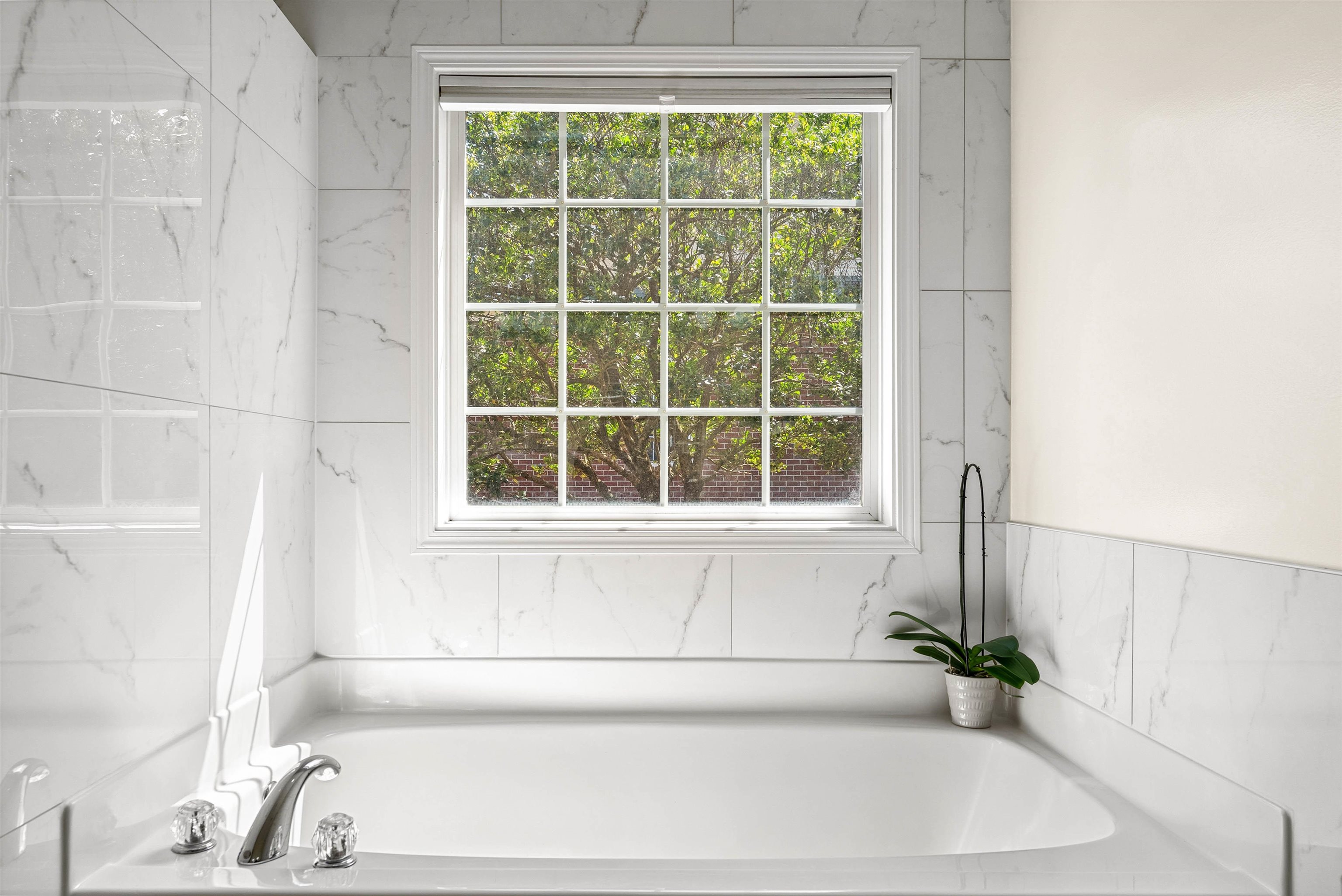 822 Ashmont Lane, Boiling Springs, New York image 24