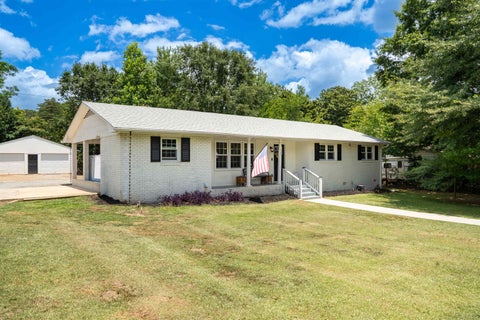 Homes For Sale - 137 Center Street<br/> Inman, SC 29349