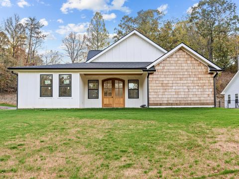 A home in Landrum