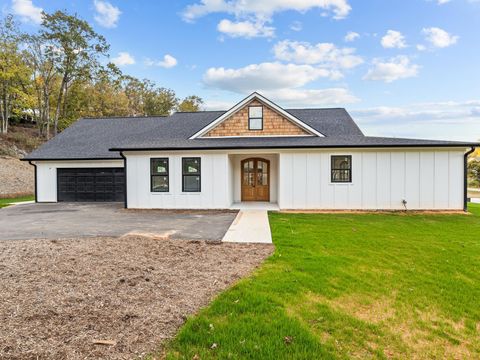 A home in Landrum