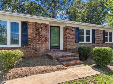 Homes For Sale - 355 Ferndale Drive<br/> Boiling Springs, SC 29316