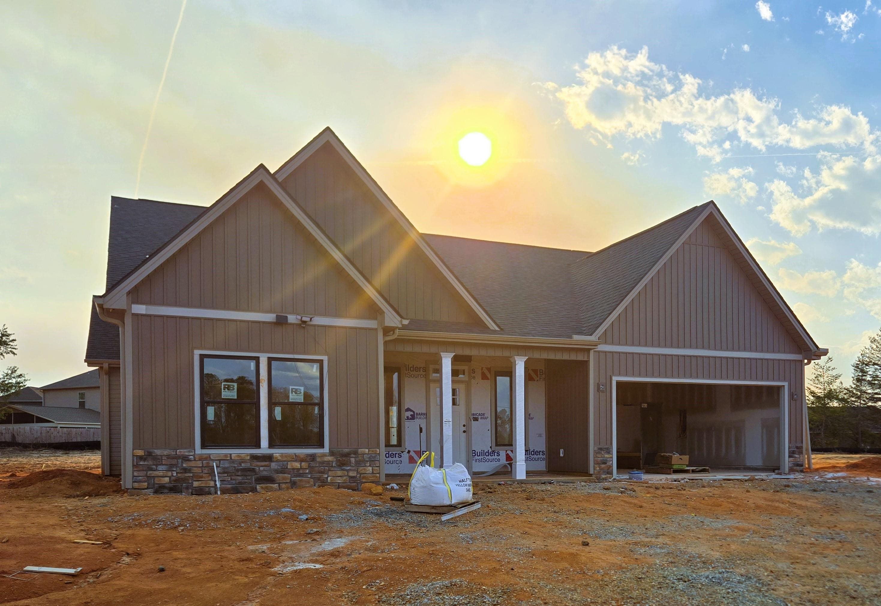 1008 S November Drive, Boiling Springs, South Carolina image 1