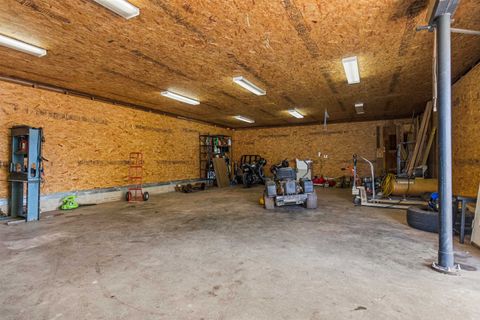 listing image 42