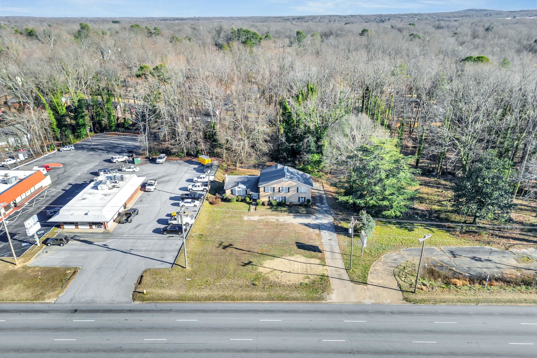 2712 Wade Hampton Boulevard, Greenville, South Carolina image 6