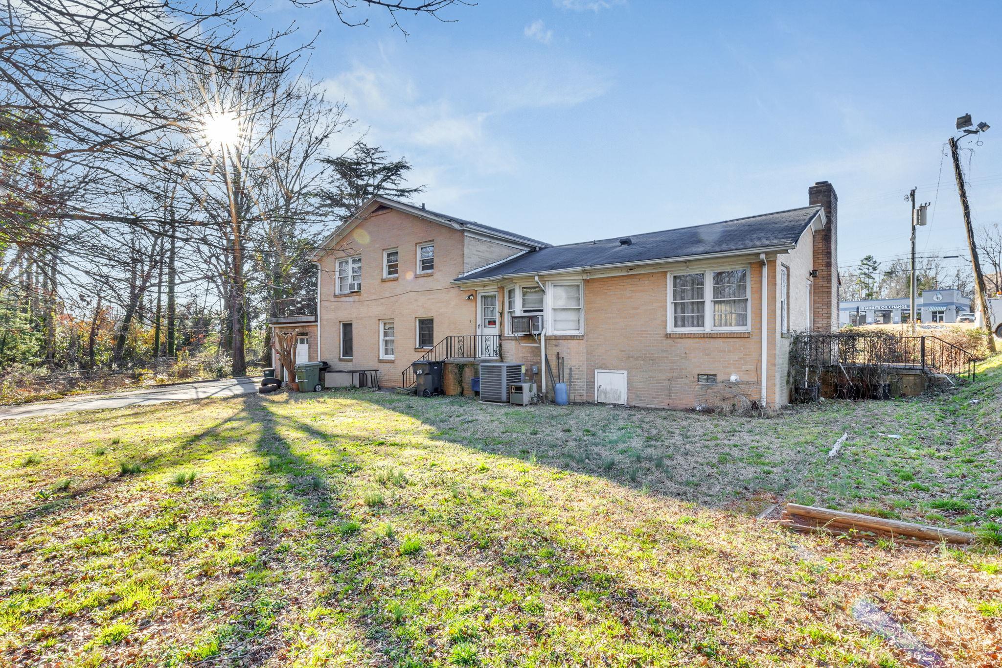 2712 Wade Hampton Boulevard, Greenville, South Carolina image 24