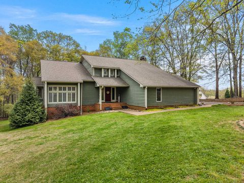 Homes For Sale - 131 Riveredge Ct<br/> Moore, SC 29369