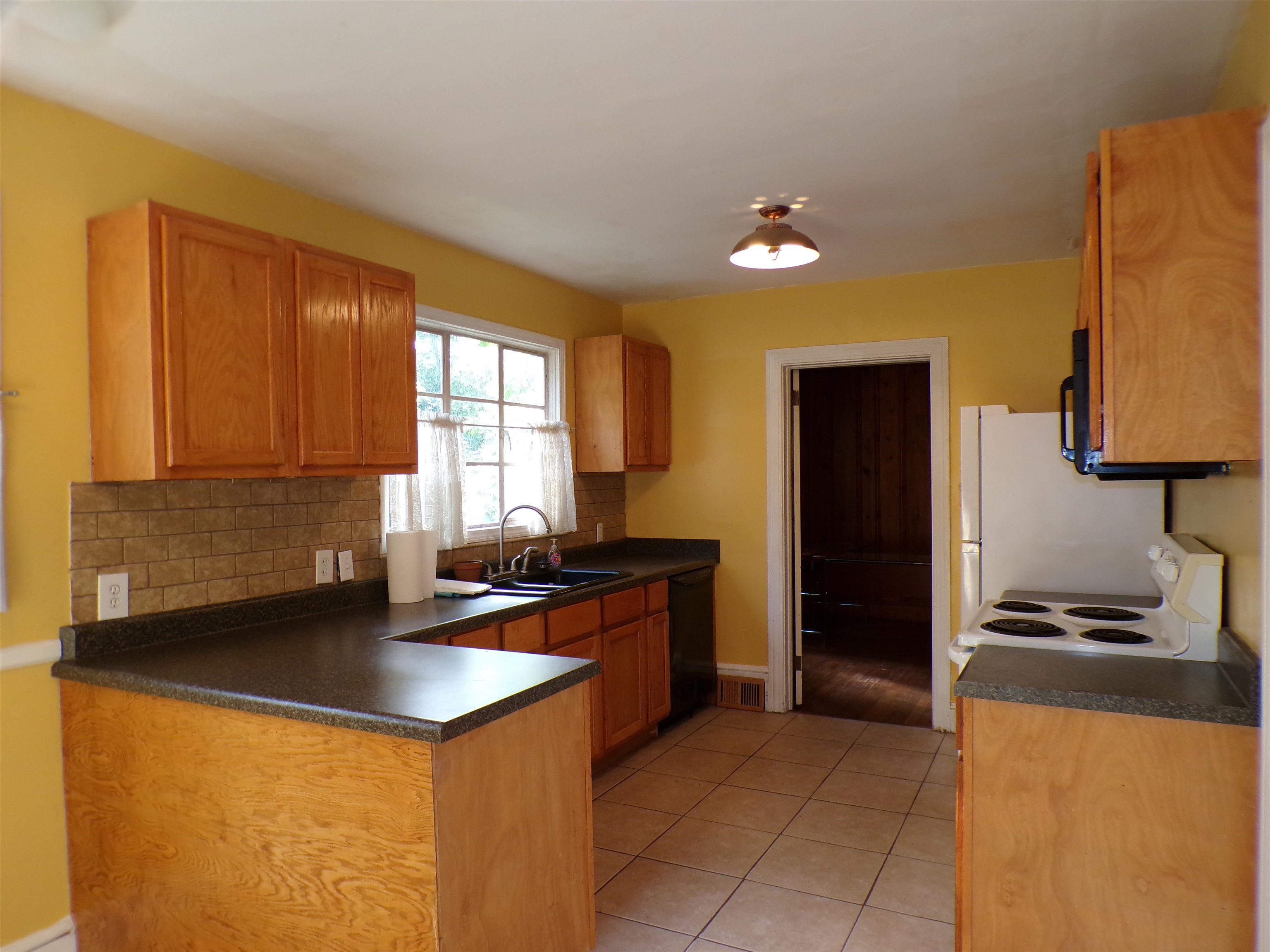 320 Briarwood Road, Spartanburg, South Carolina image 4