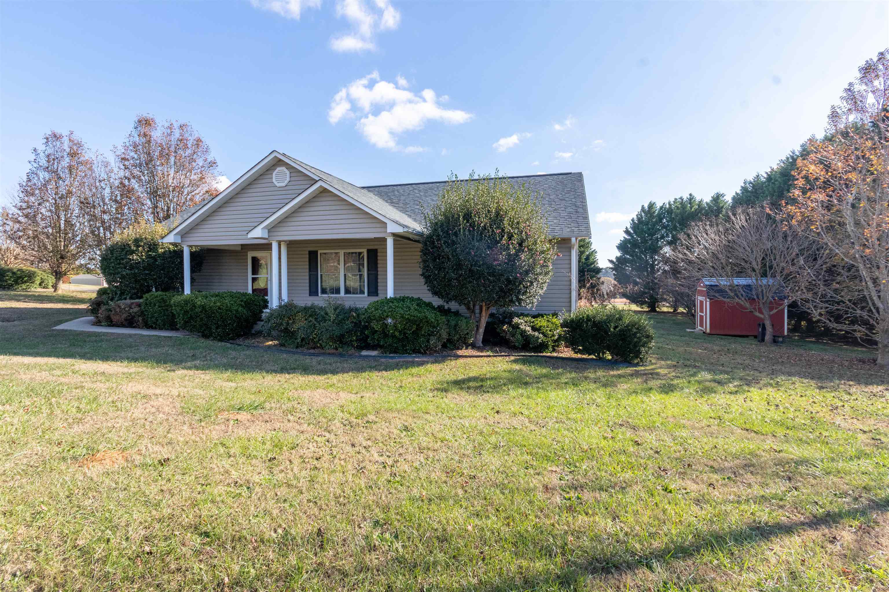 301 S Cassidy Way, Campobello, South Carolina image 1