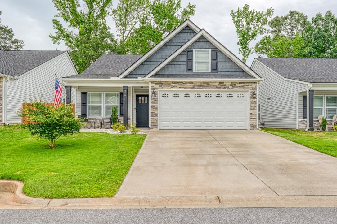 229 Minnie Crain Drive, Inman, South Carolina image 1