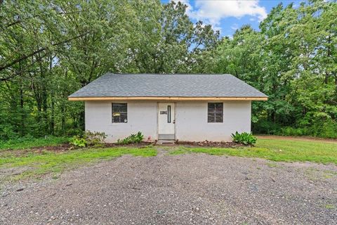 MLS: 324005