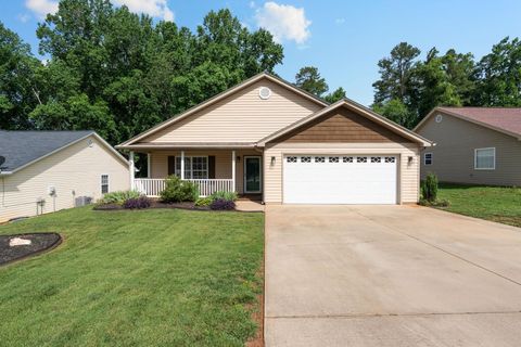 Homes For Sale - 153 Maximus Drive<br/> Greer, SC 29651