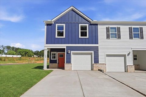 Townhouse For Sale - 125 Kerwin Court<br/> Greer, SC 29651