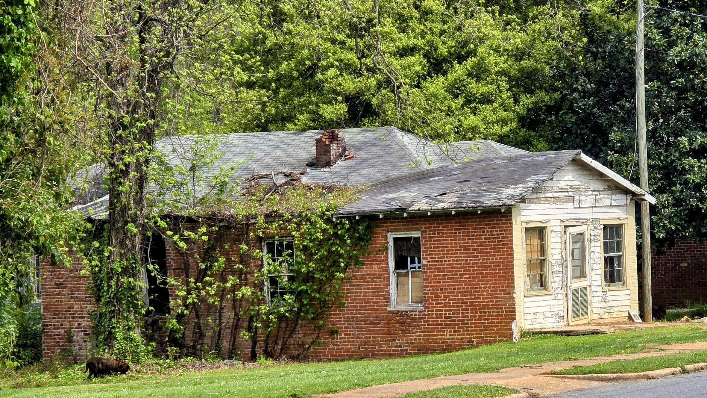 530526524 W Frederick Street, Gaffney, South Carolina image 3