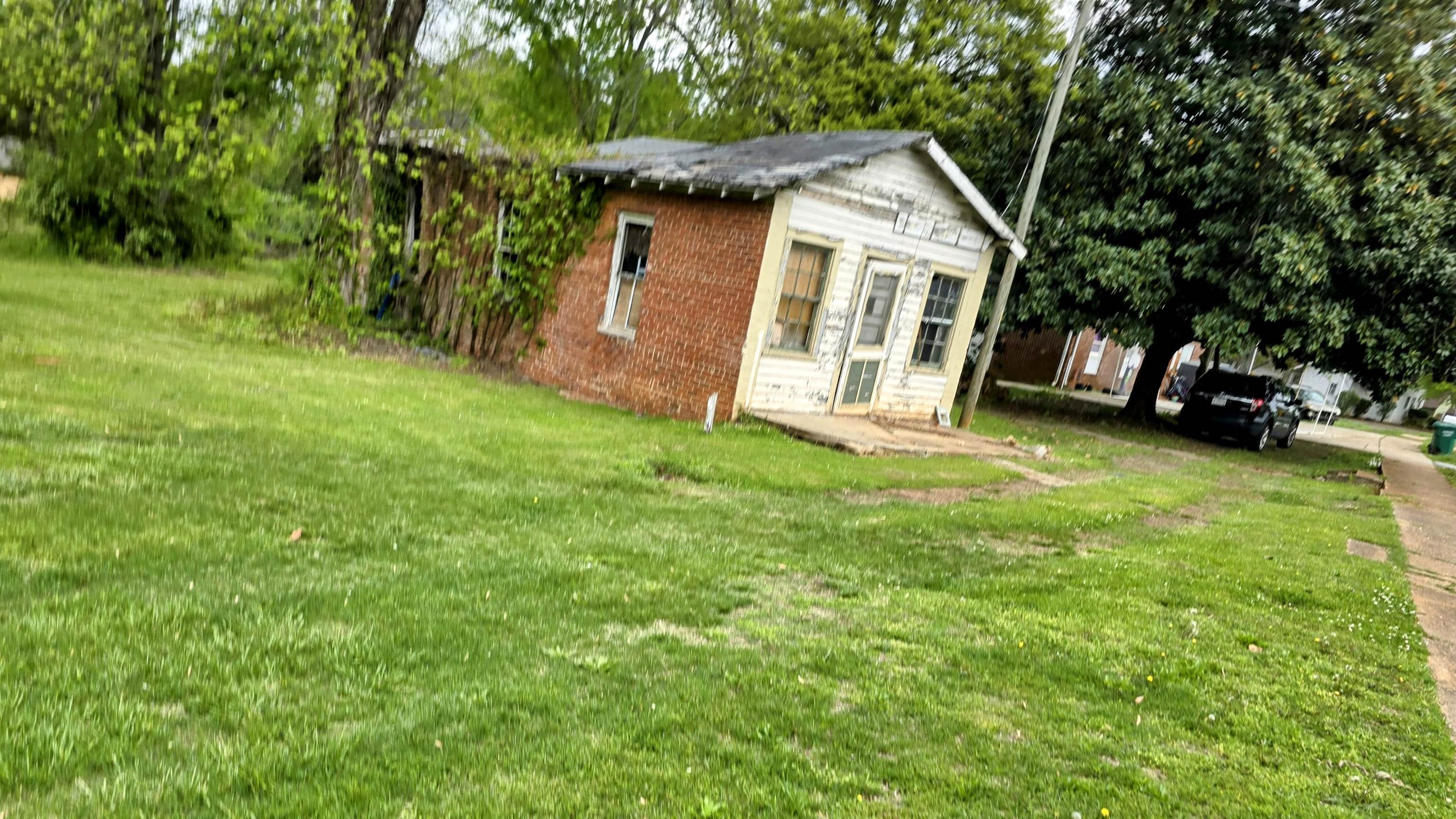 530526524 W Frederick Street, Gaffney, South Carolina image 4