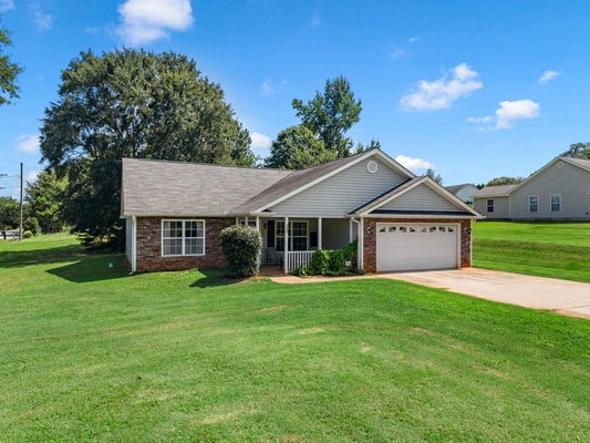 207 GIBBS RD, WELLFORD, SC 29385 - Image b834dfd4380c40ab0f93257fbb437c5f/1963738190