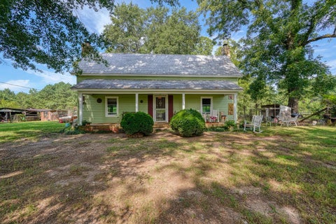 Homes For Sale - 200 Lowe Lane<br/> Spartanburg County, Inman, SC 29349