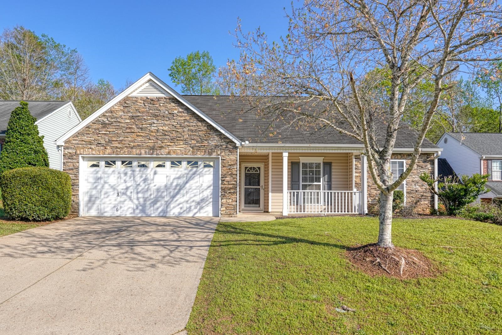 261 Dartmoor Drive, Spartanburg, South Carolina image 1