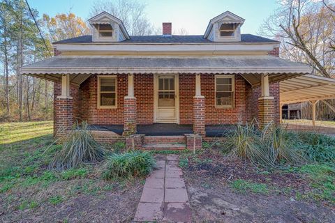 A home in Laurens