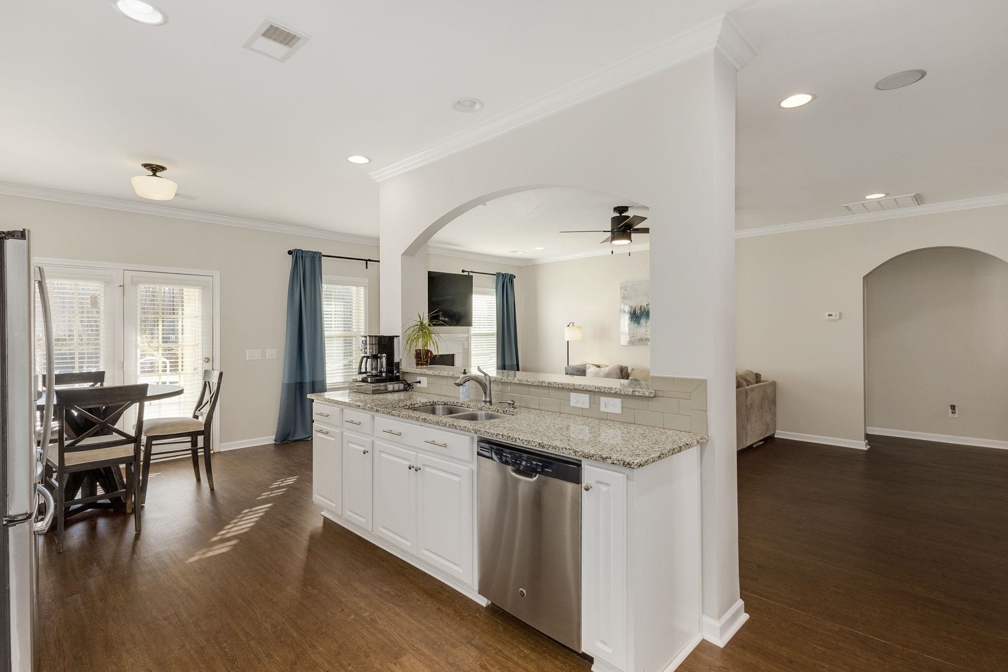 352 Avendell Drive, Easley, South Carolina image 13